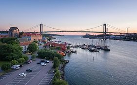 Best Western Plus Waterfront Hotel
